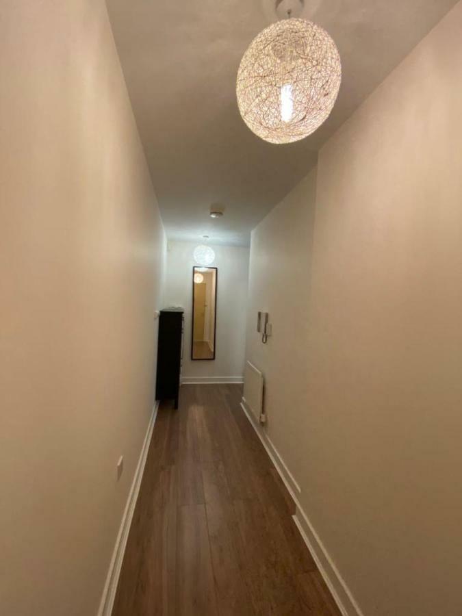 Central Milton Keynes Hub One Bedroom Secured Apartment 外观 照片
